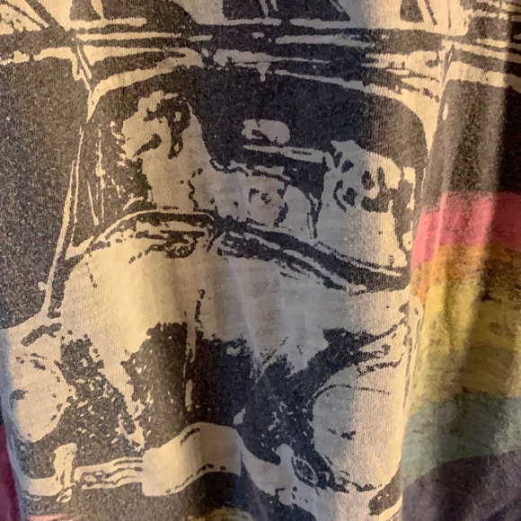 Magnolia Pearl Happy Tee - Picture 2 of 12